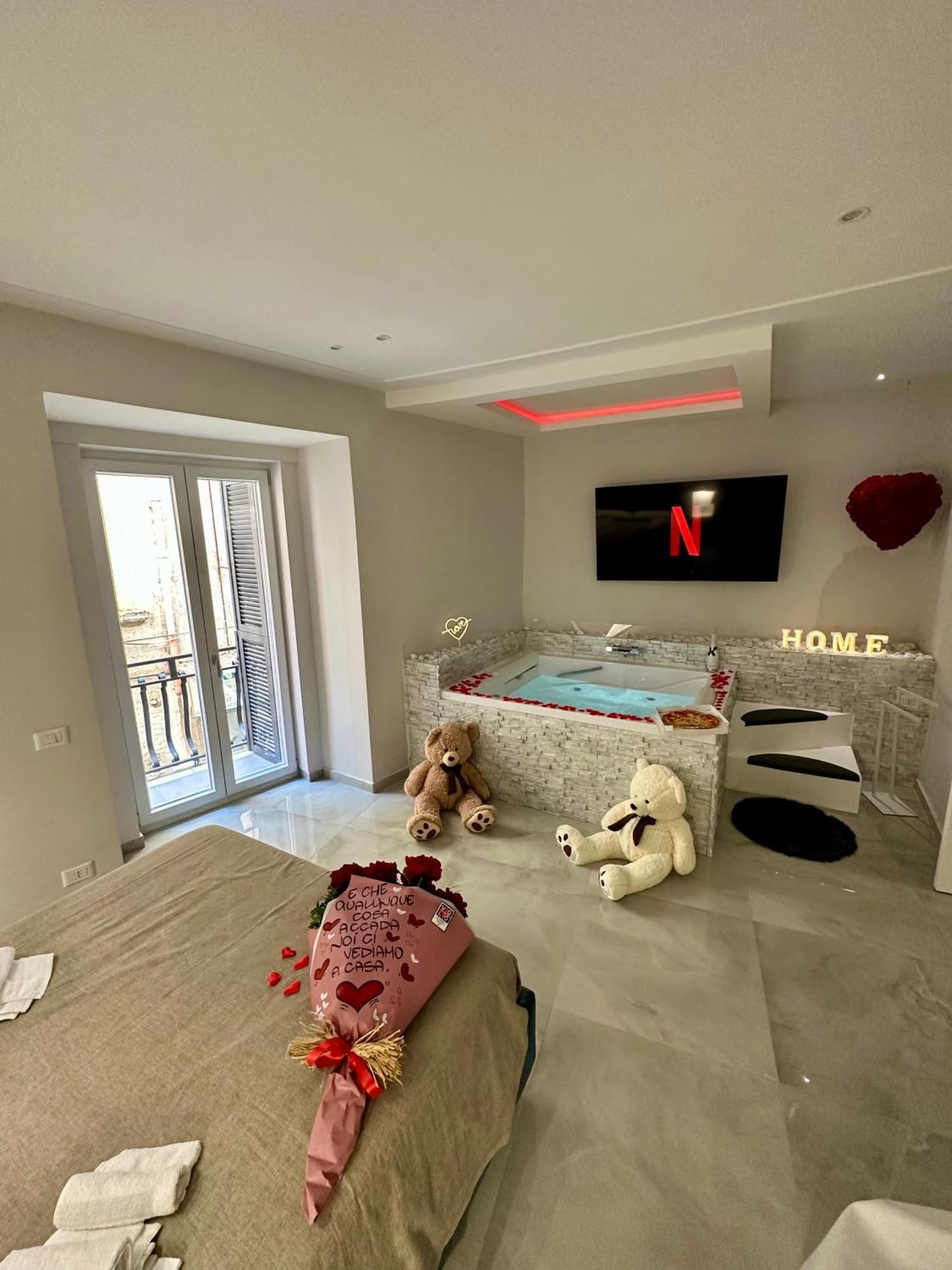 Michy Apartment Νάπολη Εξωτερικό φωτογραφία